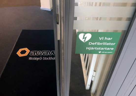 Awaves kontor har hjärtstartare